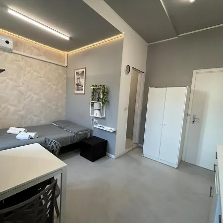 Sweet Suite, Per 2 Persone A Apartamento Trieste